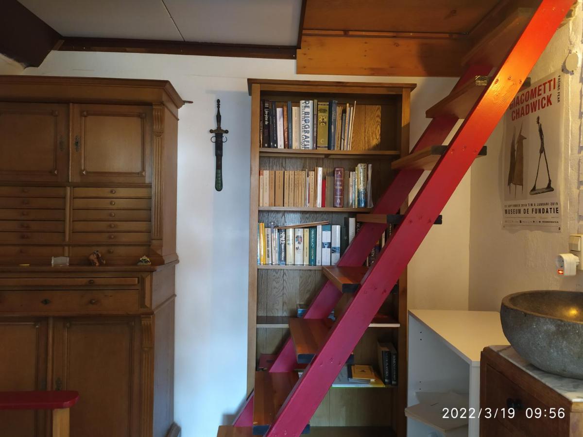 The Cosy Little House With The Sundial Villa Stavenisse Exterior photo